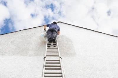 Peinture extérieure à Corneville-la-Fouquetière — façades et ravalement